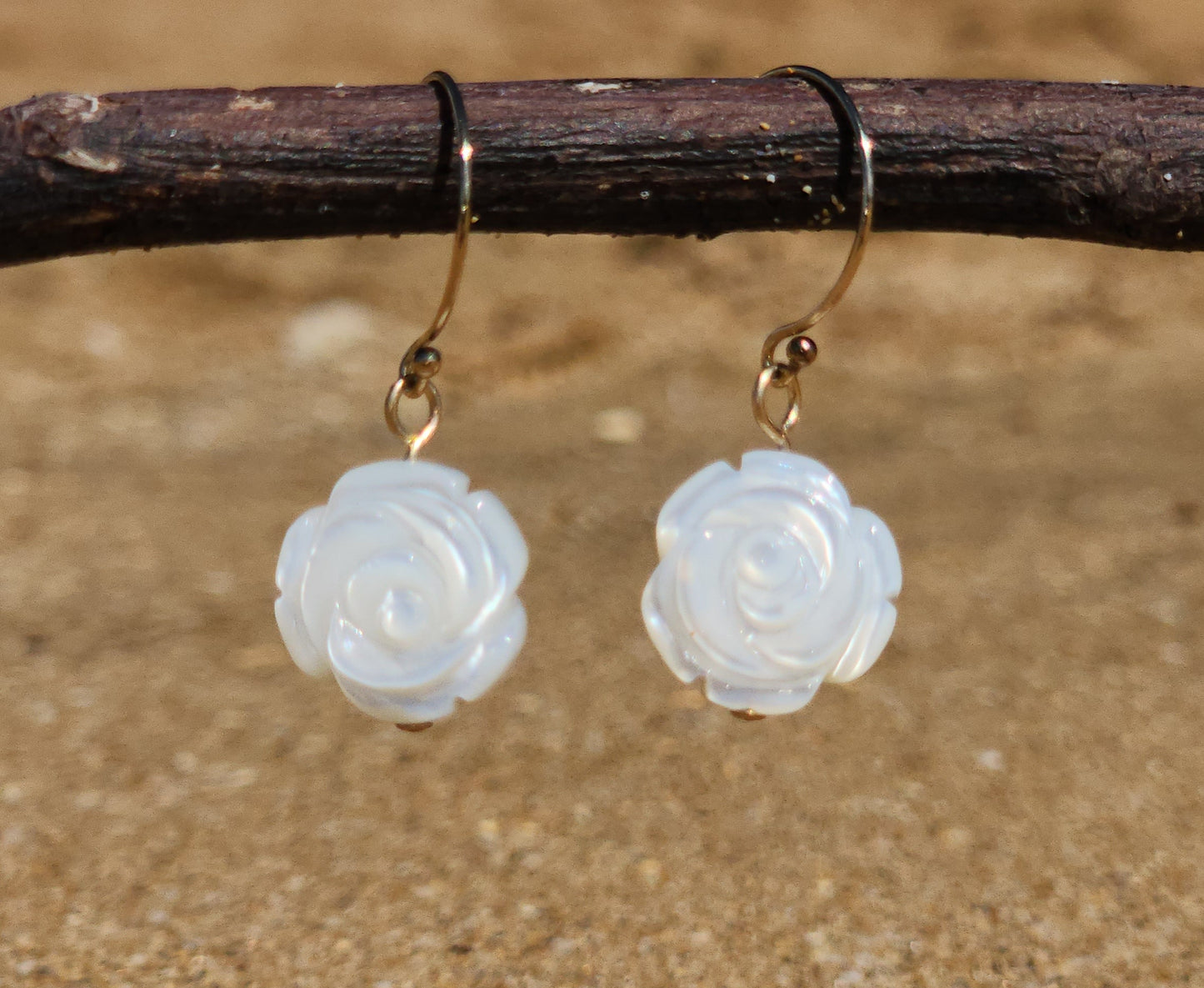 Mother of Pearl white carved flower 14kgf Earrings