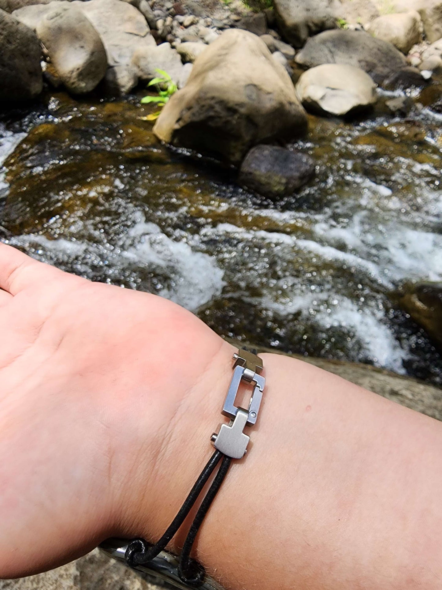 Abalone shell & Leather Bracelet