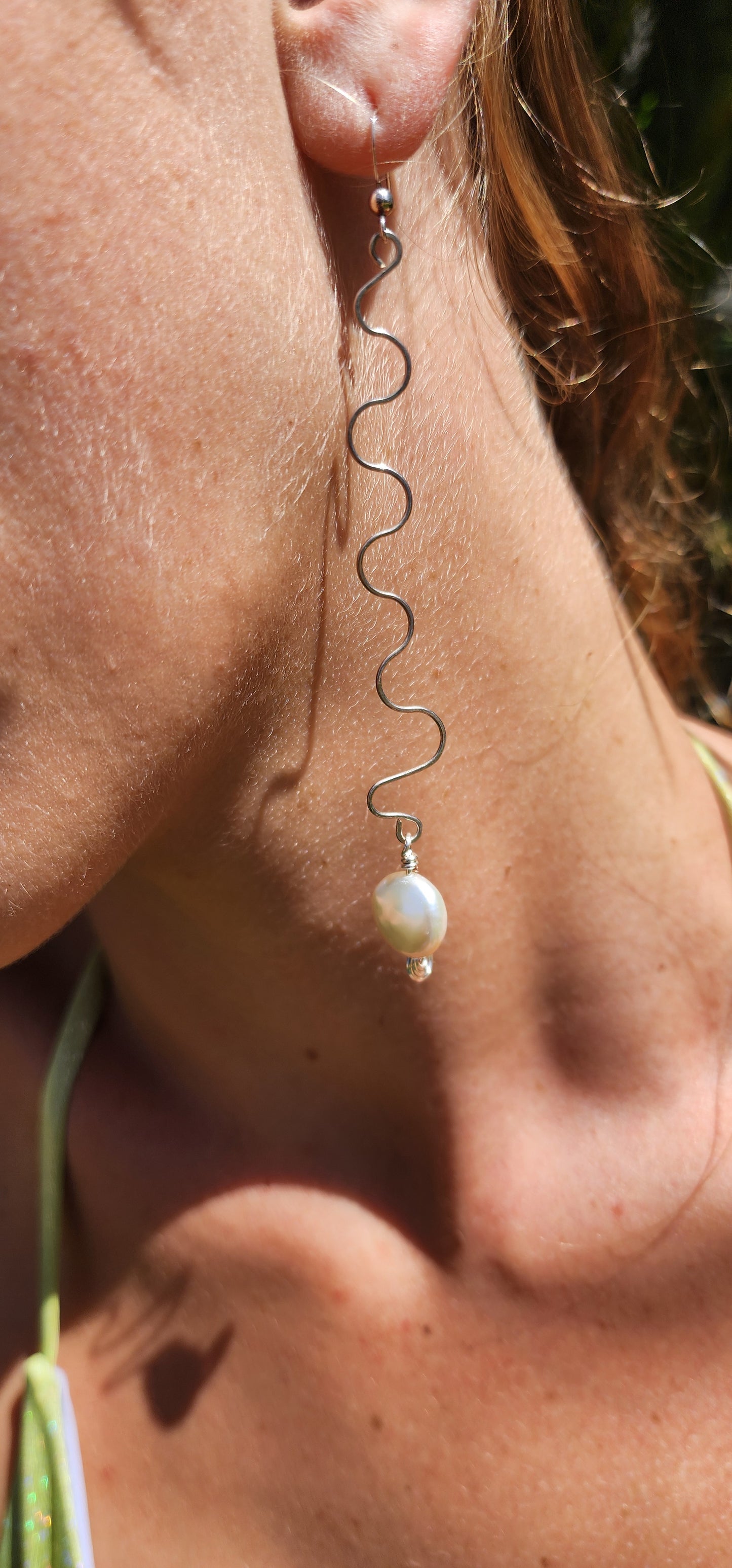 Pearl freshwater wavy silver wire Earrings